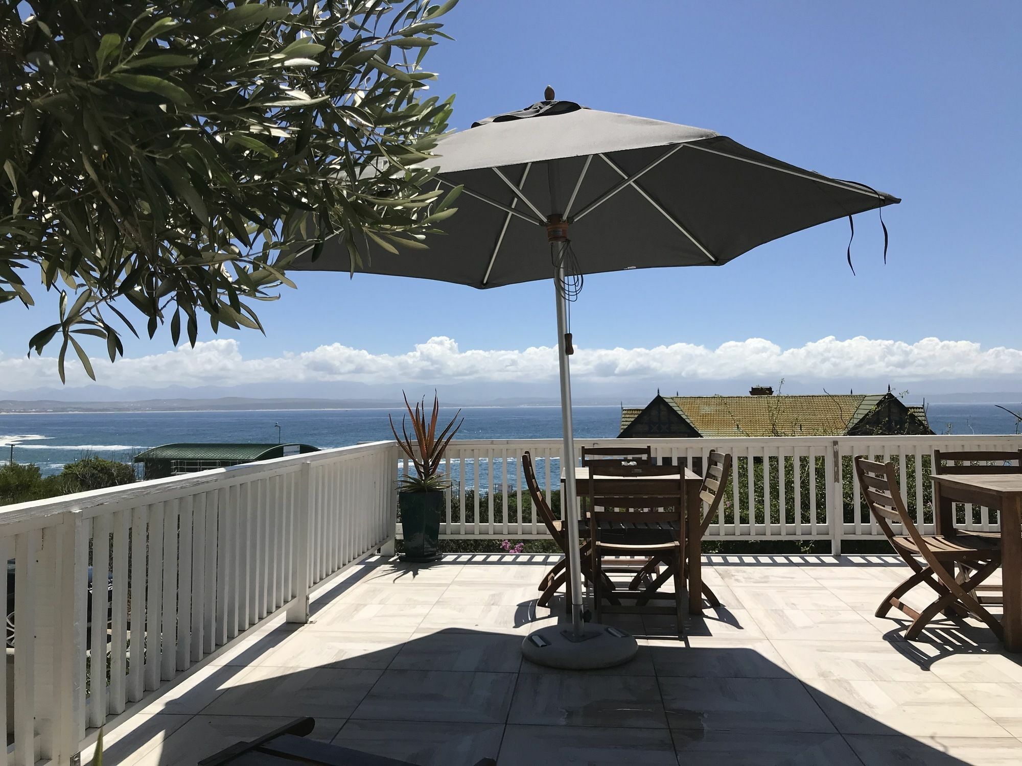 The Cove Guesthouse, Mossel Bay Exterior foto